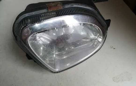 Mercedes-Benz E W211 Front fog light A2118200656