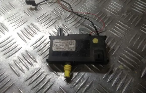 Peugeot 607 Aerial antenna amplifier 9649863280
