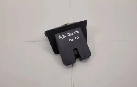 Audi A3 S3 8V Tailgate/trunk/boot lock/catch/latch 8R0.827.505.A