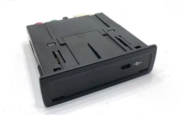 Mercedes-Benz GLE W167 USB socket connector A1678201402