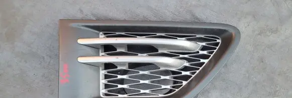 Land Rover Range Rover Sport L320 Fender grill AH3216A414AAW