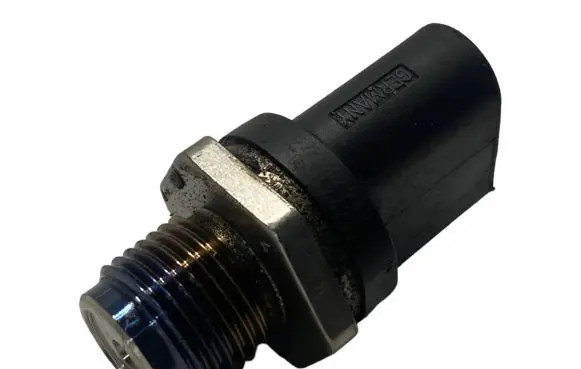 Fuel pressure sensor