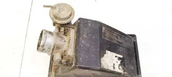 Nissan Primera Air filter box 1650083N00