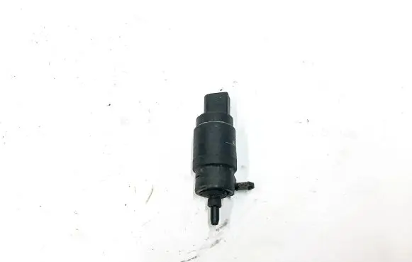 Mercedes-Benz E W211 Windscreen/windshield washer pump 309017493