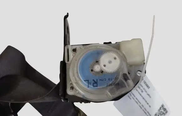 Toyota Corolla E120 E130 Rear seatbelt 7336002170