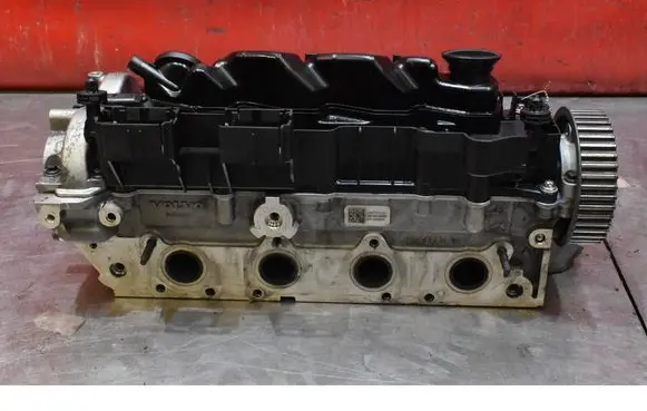 Volvo XC90 Engine head 31430906