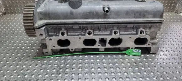 Ford Focus Engine head S26378303 XS4E6090BA