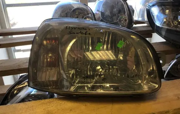 Hyundai Santa Fe Headlight/headlamp 1011199