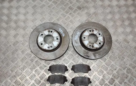Hyundai i30 Front brake disc