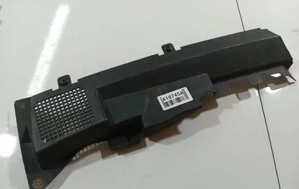 Ford Focus C-MAX Wiper trim 3M5116613AF 3M51-16613-AF
