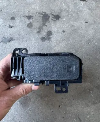 Engine bonnet (hood) release handle