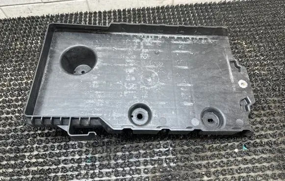 Volvo V40 Cross country Battery tray 31301934