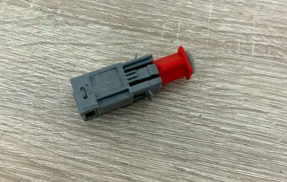 Opel Signum Brake pedal sensor switch 55701396