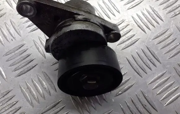 Citroen C4 I Alternator belt tensioner pulley 9652073680