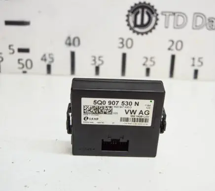 Skoda Octavia Mk3 (5E) Parking PDC control unit/module 5Q0907530N