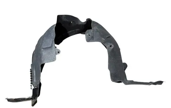 Front wheel arch liner splash guards