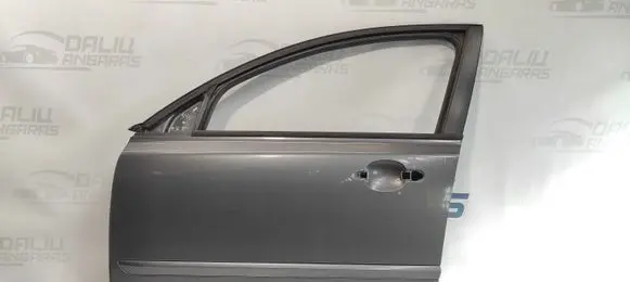 Volvo S40 Front door 45546