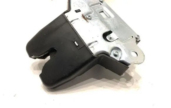 KIA Optima Tailgate exterior lock 