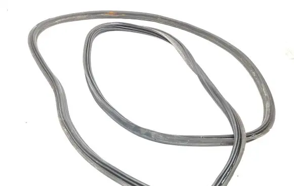 Volkswagen Tiguan Allspace Trunk rubber seal (body) 