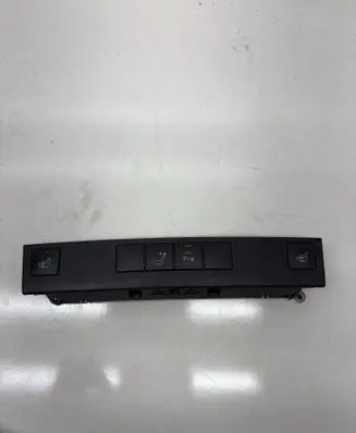 Mercedes-Benz E W212 Seat heating switch A2128202610