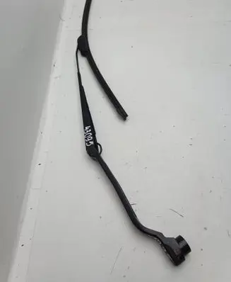 Subaru Impreza III Front wiper blade arm