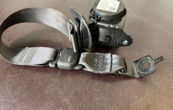 Dodge Durango III Third row seat belt 6JW85DX9AB