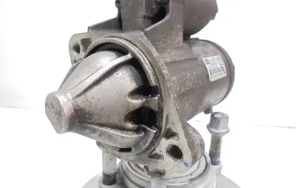 Mitsubishi Lancer Starter motor MR994325