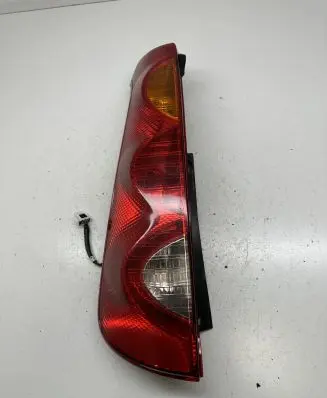 Nissan Note (E11) Rear/tail lights 22016752