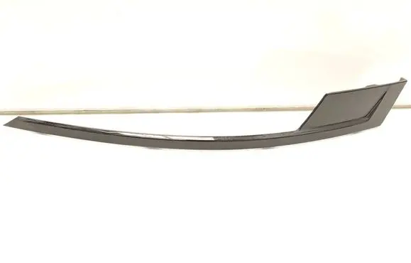 Rear bumper trim bar molding