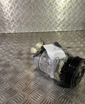 Volvo XC90 Air conditioning (A/C) compressor (pump) 31404446