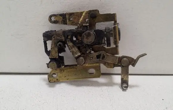 Volkswagen Transporter - Caravelle T4 Sliding door lock 721843654A