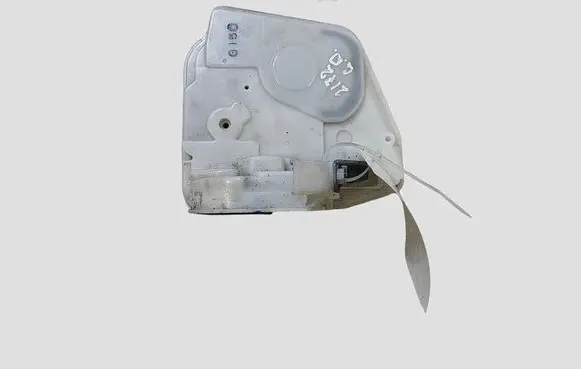 Mazda 6 Rear door lock F96G15R1