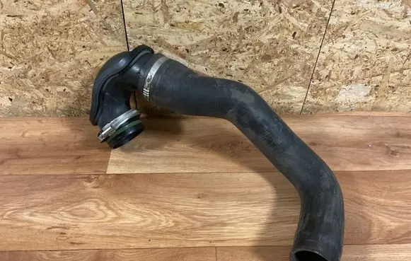 Opel Insignia A Intercooler hose/pipe VRBF20609