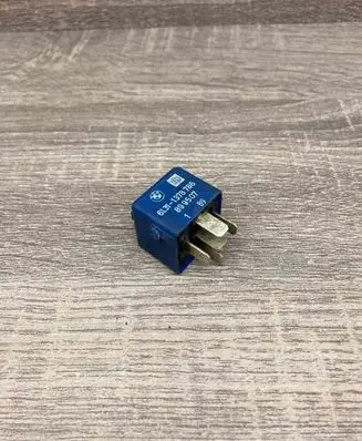 BMW 5 E34 Other relay 1378786 899507