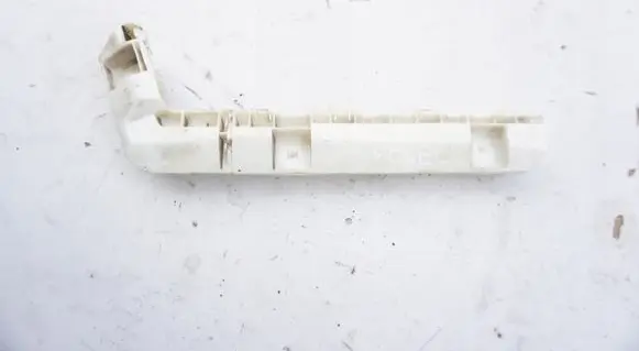Renault Kangoo I Rear bumper mounting bracket