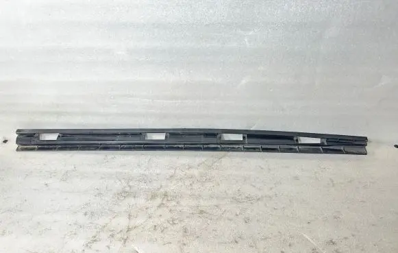 Mercedes-Benz GLS X167 Sill supporting ledge A1676988501