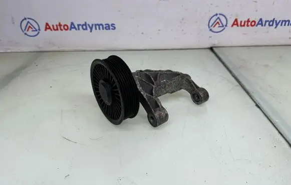 BMW 5 GT F07 Alternator belt tensioner pulley 7567337 8699873 11288699873