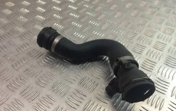 BMW X3 F25 Engine coolant pipe/hose 7601847