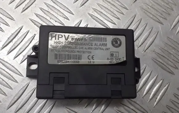 Skoda Fabia Mk2 (5J) Alarm control unit/module 