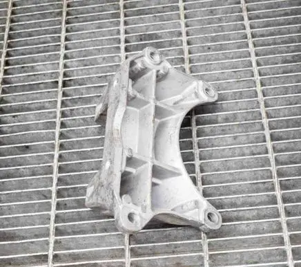 Mercedes-Benz C W205 Other engine bay part A2112420340