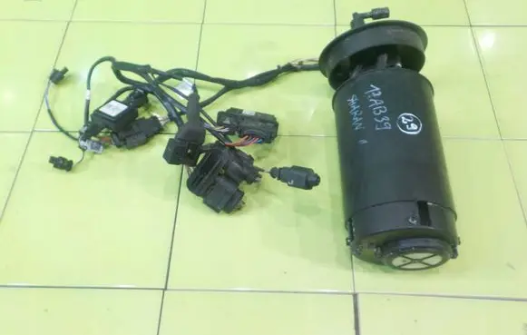 Volkswagen Sharan Fuel injection (other) F01C41005J