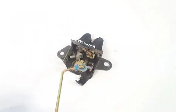 Toyota Camry Tailgate/trunk/boot lock/catch/latch