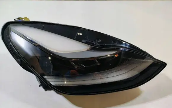 Tesla Model 3 Headlight/headlamp 1514953-00-C