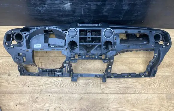 Peugeot Partner Dashboard 9680926477