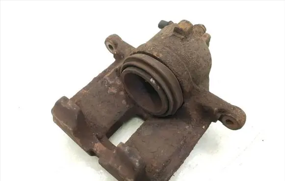 Nissan Primera Front brake caliper