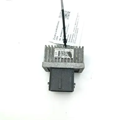 Renault Master III Glow plug pre-heat relay 110678071R