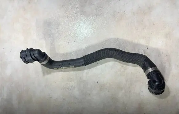 Mercedes-Benz GLC X253 C253 Engine coolant pipe/hose A2135017400 CT152715