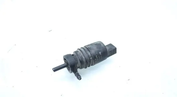 Mercedes-Benz E W211 Windscreen/windshield washer pump 2108690821
