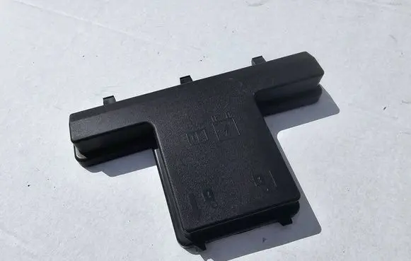 Ford Edge II Fuse box cover G2GT14A075AA