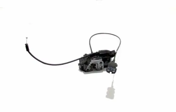 Renault Clio III Front door lock 